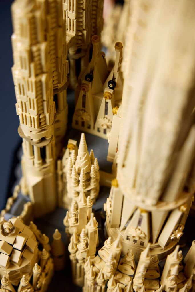 lego architecture 21065 sagrada família (6)