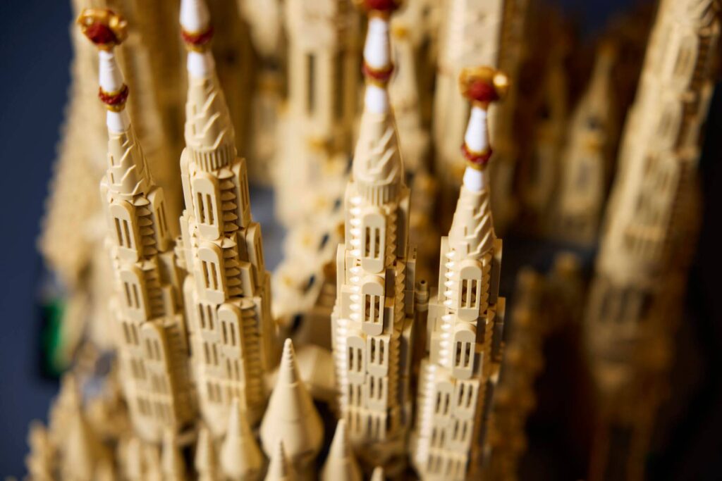 lego architecture 21065 sagrada família (9)