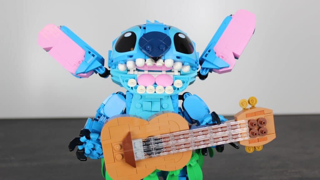 lego disney 43296 stitch & scrump 08