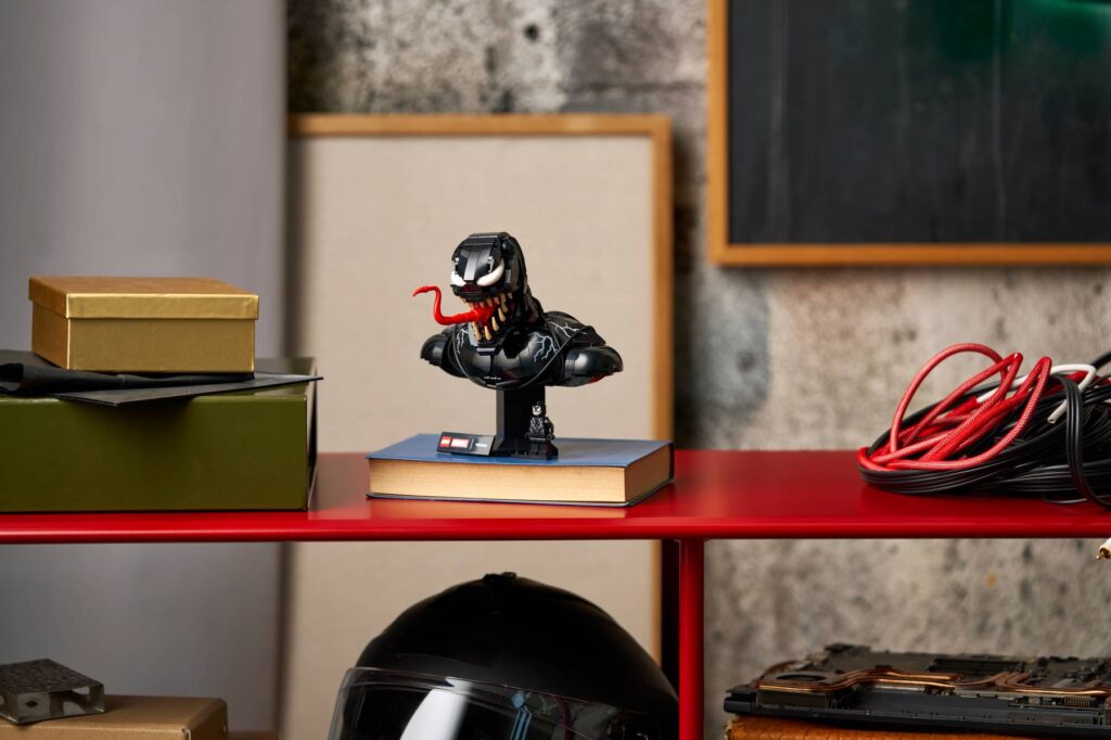 lego marvel 76356 venom bust (7)