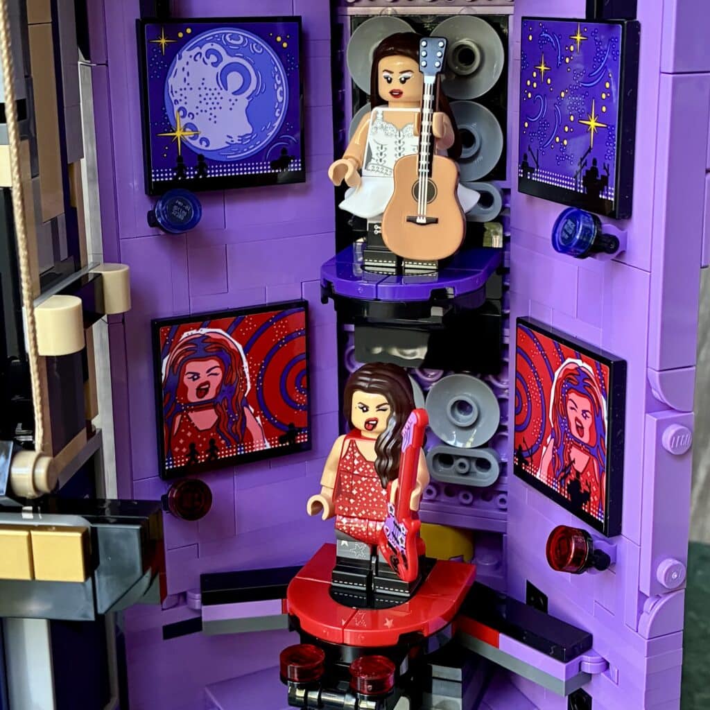 43031 olivia rodrigo's dual guitar 8