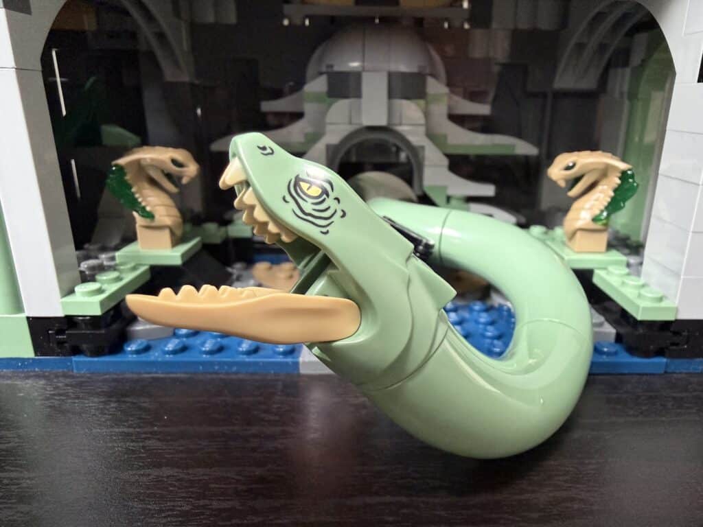 lego harry potter 76473 hogwarts east wing00040