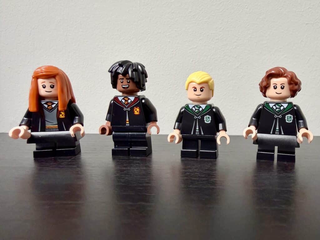 lego harry potter 76473 hogwarts east wing00067