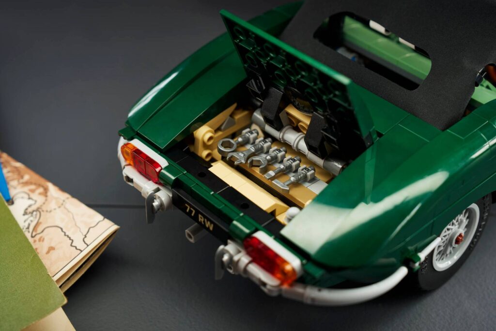 lego icons 11381 jaguar e type (5)