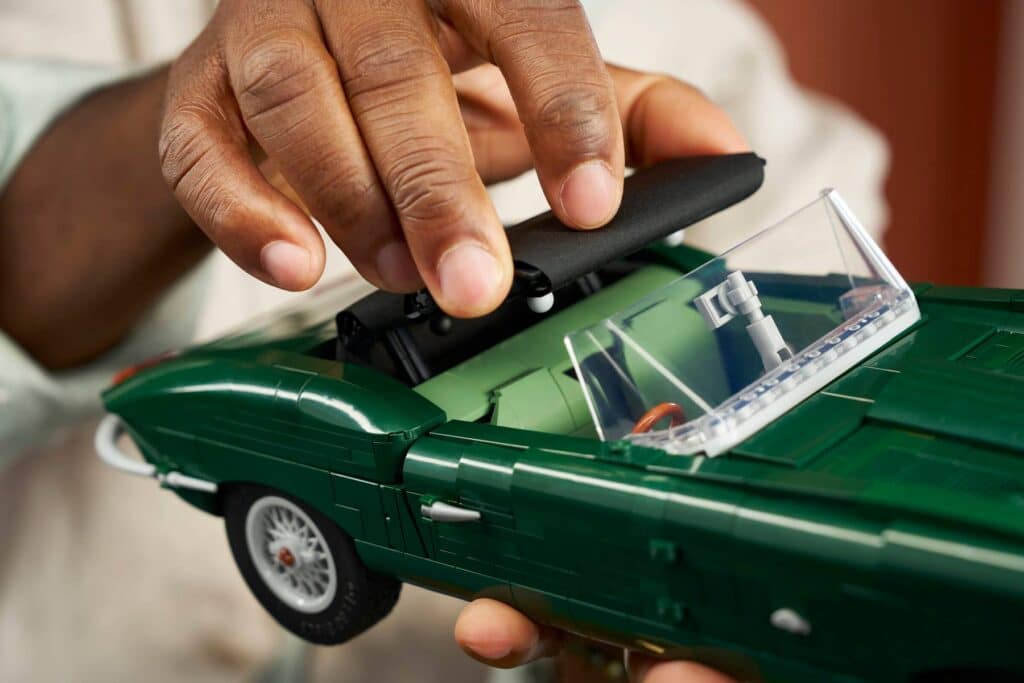 lego icons 11381 jaguar e type (6)