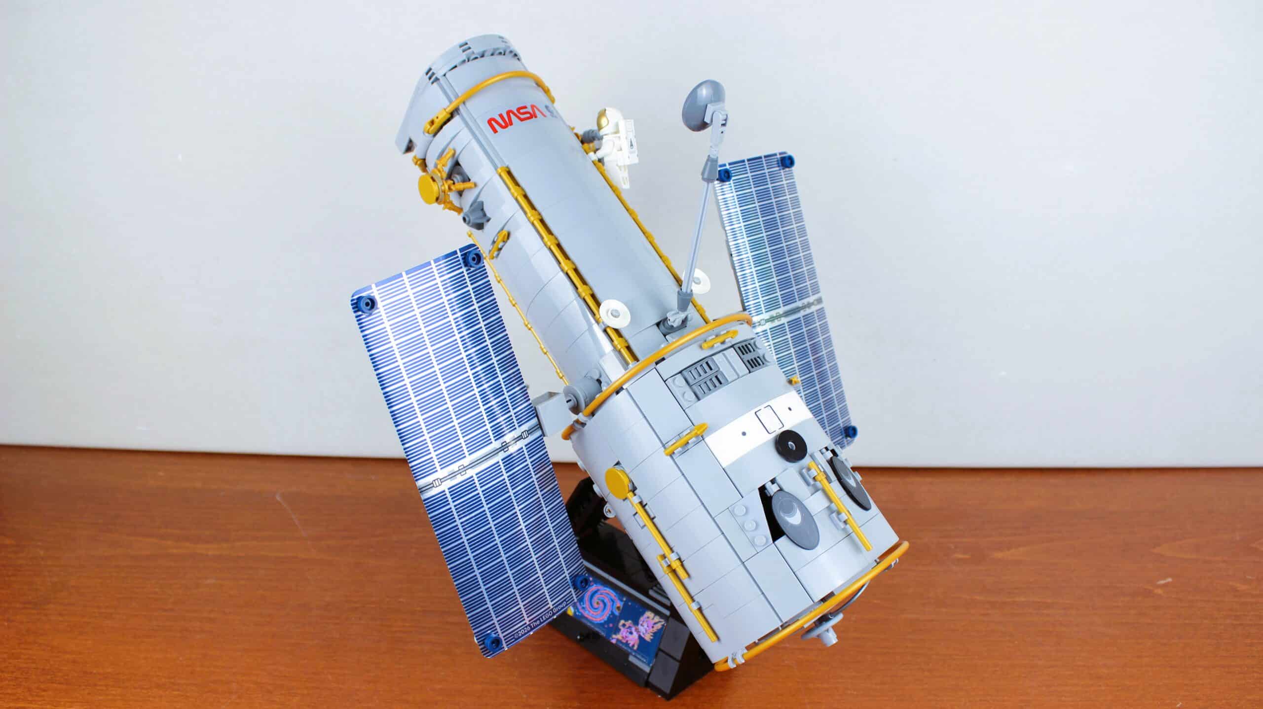 Review: LEGO Icons 11382 Hubble Space Telescope: eindelijk een eigen set