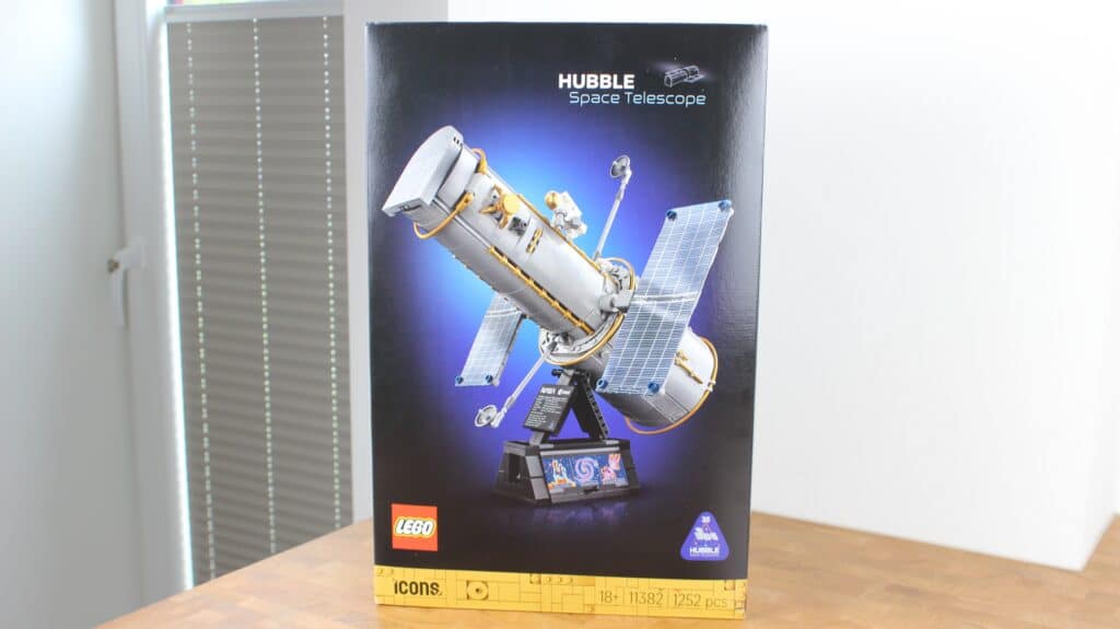 lego icons 11382 hubble space telescope 02