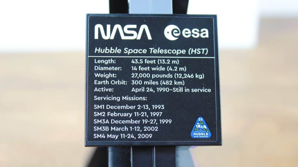 lego icons 11382 hubble space telescope 09
