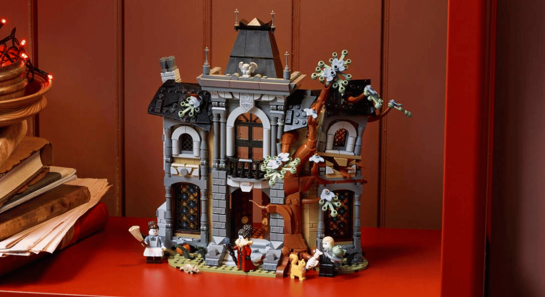LEGO Icons 11383 Mayor Manor aangekondigd – de start van een huiveringwekkend nieuw thema