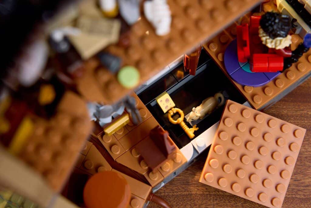 lego icons 11383 mayor manor (4)