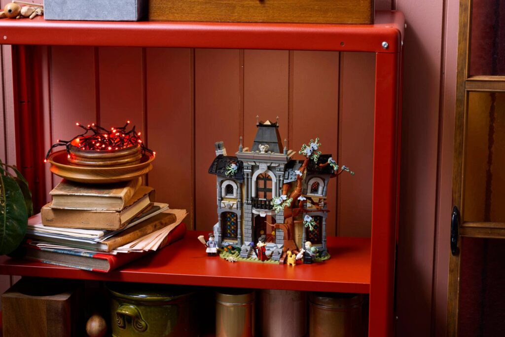 lego icons 11383 mayor manor (7)