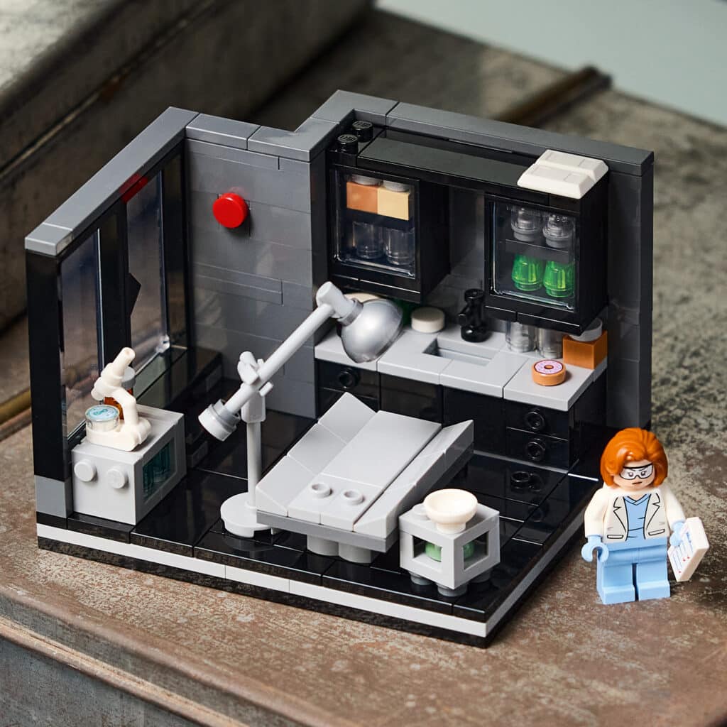 lego ideas 40896 the x files scully's lab (4)