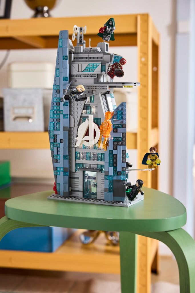 lego marvel 76352 avengers doomsday new avengers tower (1)