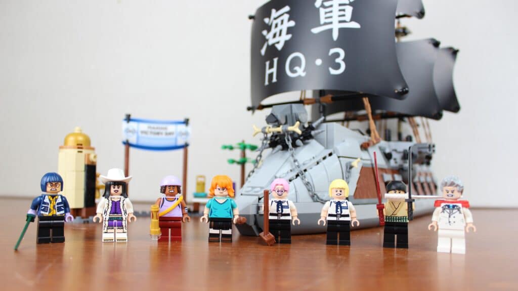 lego one piece 75646 garp's marine battleship 01
