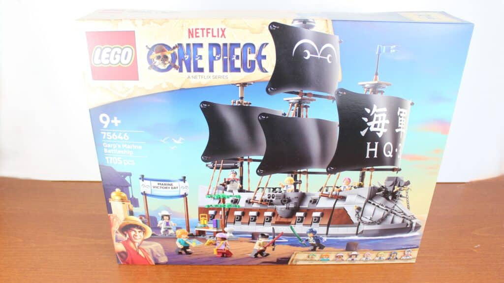 lego one piece 75646 garp's marine battleship 02