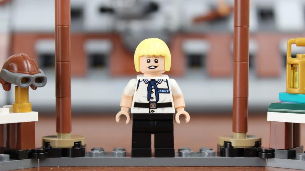 lego one piece 75646 garp's marine battleship 14