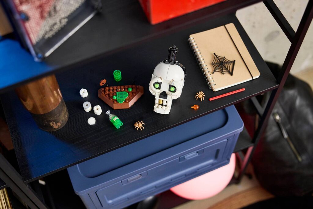 lego seasonal 40883 halloween skull candle (1)