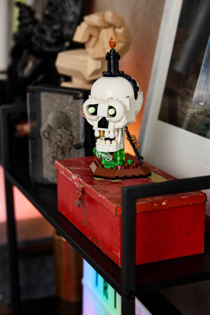 lego seasonal 40883 halloween skull candle (2)
